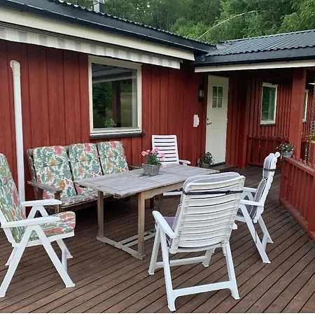 Med Utsikt Til Fjord Og Fjell *